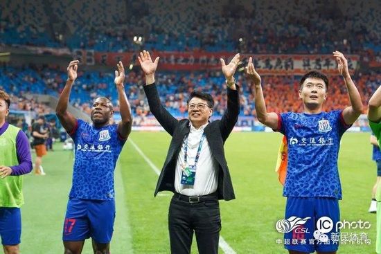 目前尤文在国际足联的积分系数为52，那不勒斯为42。